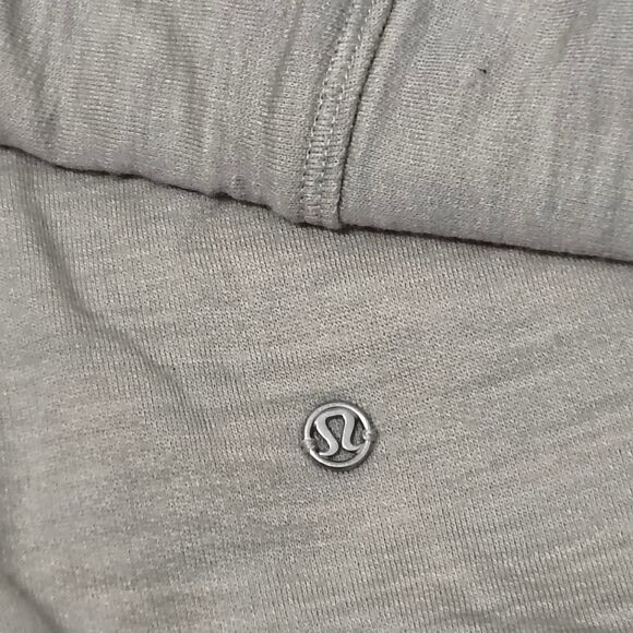 🩶 Lululemon Full-Zip Hoodie – Heather Gray – Size 4 - Picture 5 of 5